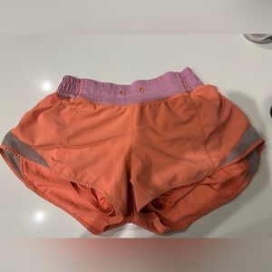 Orange lululemon hotty hot shorts length 2.5 size 4 og version